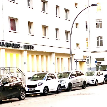 Arena - Mitte 2* ברלין