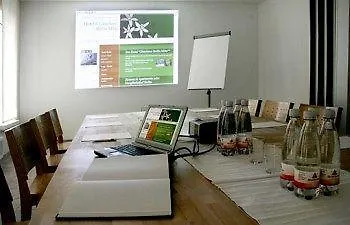 Hotel Arena - Mitte 2*