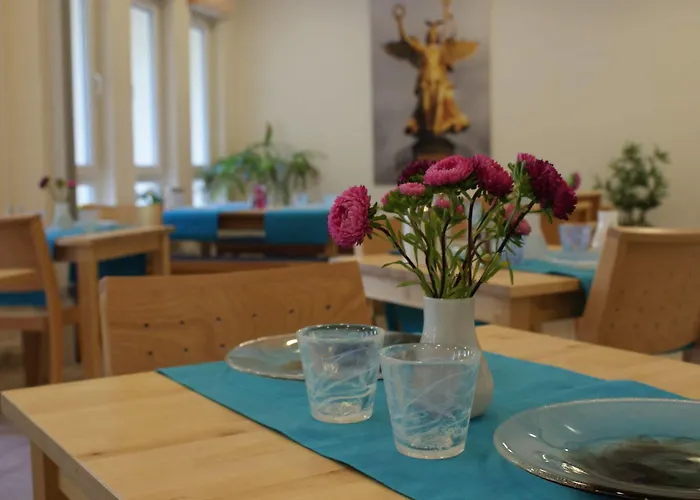 Arena - Mitte Szálloda 2*