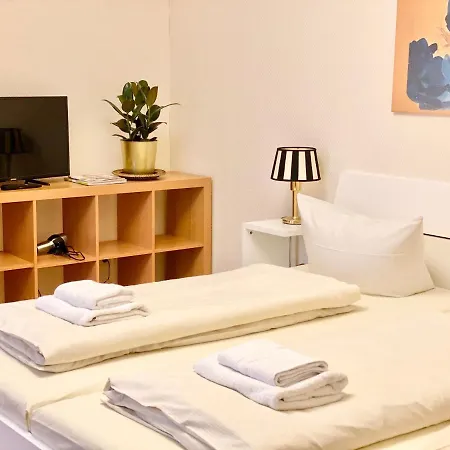 Hotel Arena - Mitte 2*