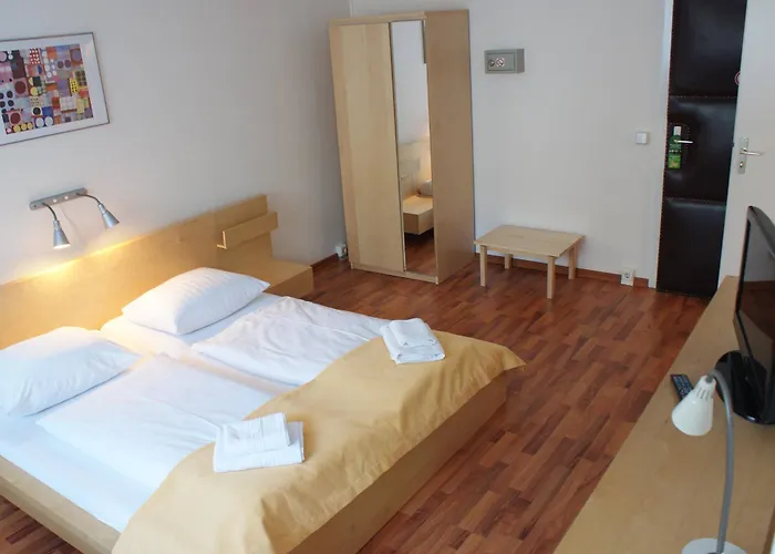 Arena - Mitte 호텔 2*