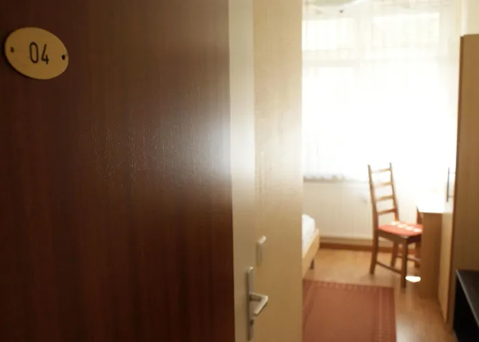 Arena - Mitte 호텔 2*